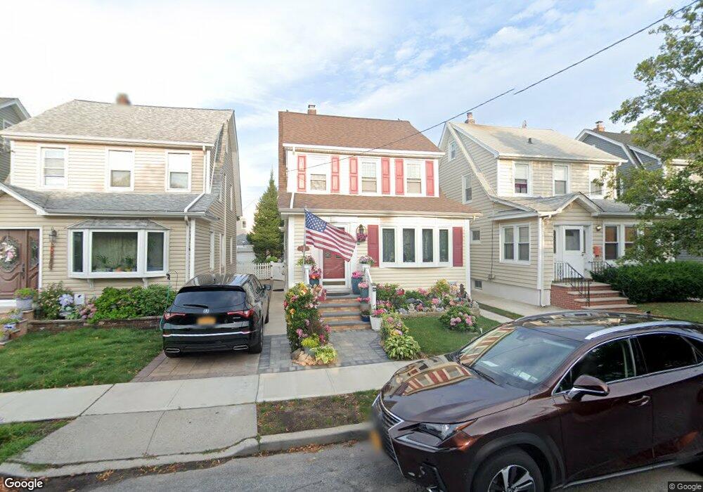 9222 245th St, Floral Park, NY 11001 - photo 1