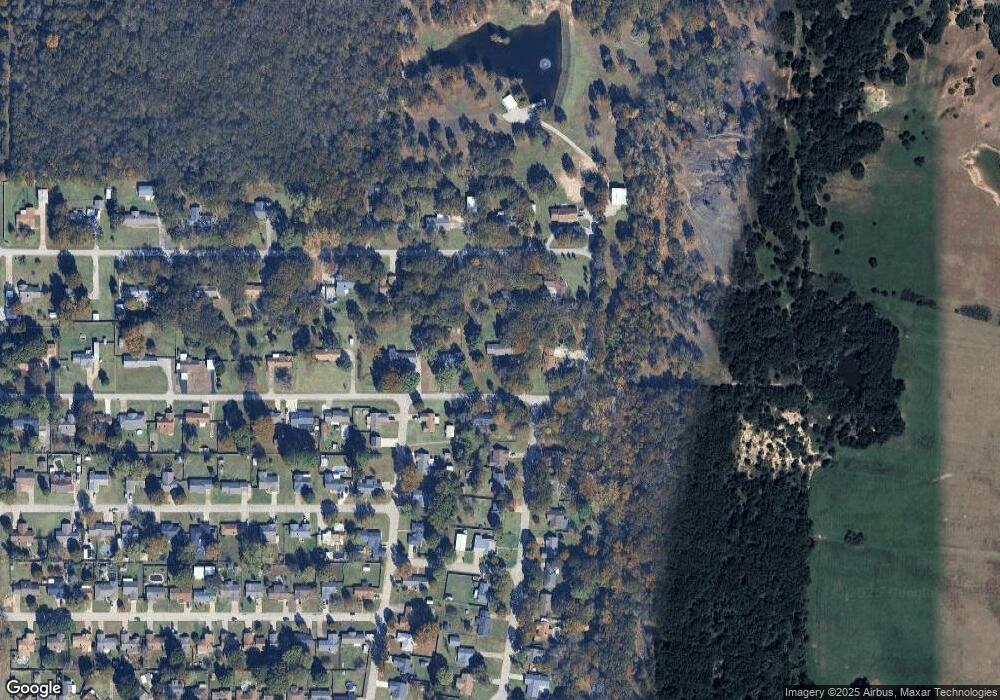 28 Town And Country Cir, Ardmore, OK 73401 - photo 1