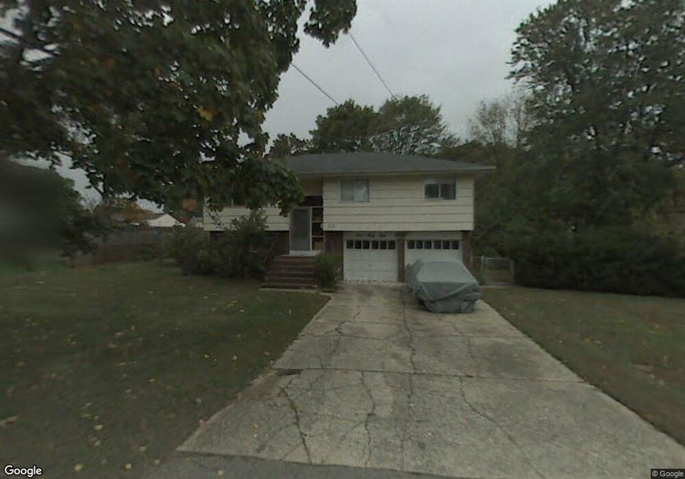 938 7th St, West Babylon, NY 11704 - photo 1