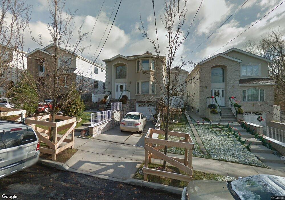 39 Weiner St, Staten Island, NY 10309 - photo 1