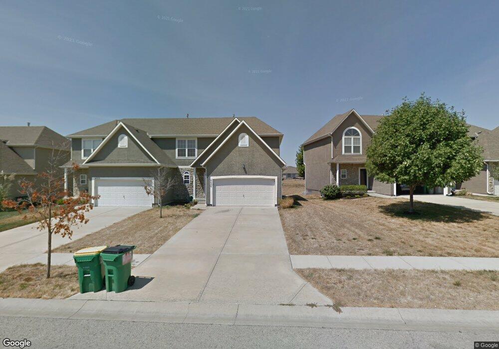 6020 Millbrook St, Shawnee, KS 66218 - photo 1