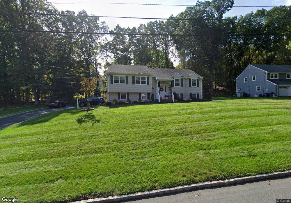 30 Northview Dr, Morris Plains, NJ 07950 - photo 1