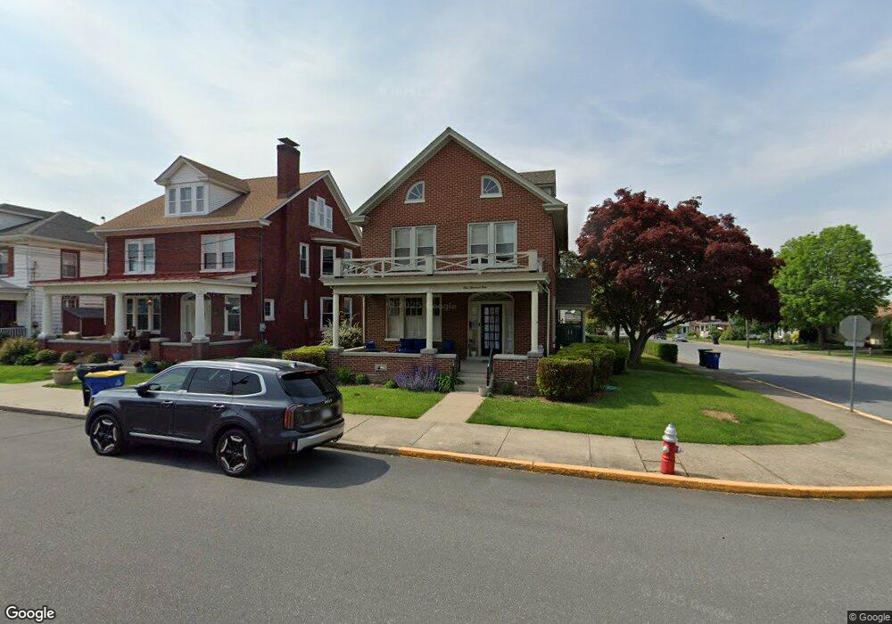 101 W Broad St, New Holland, PA 17557 - photo 1