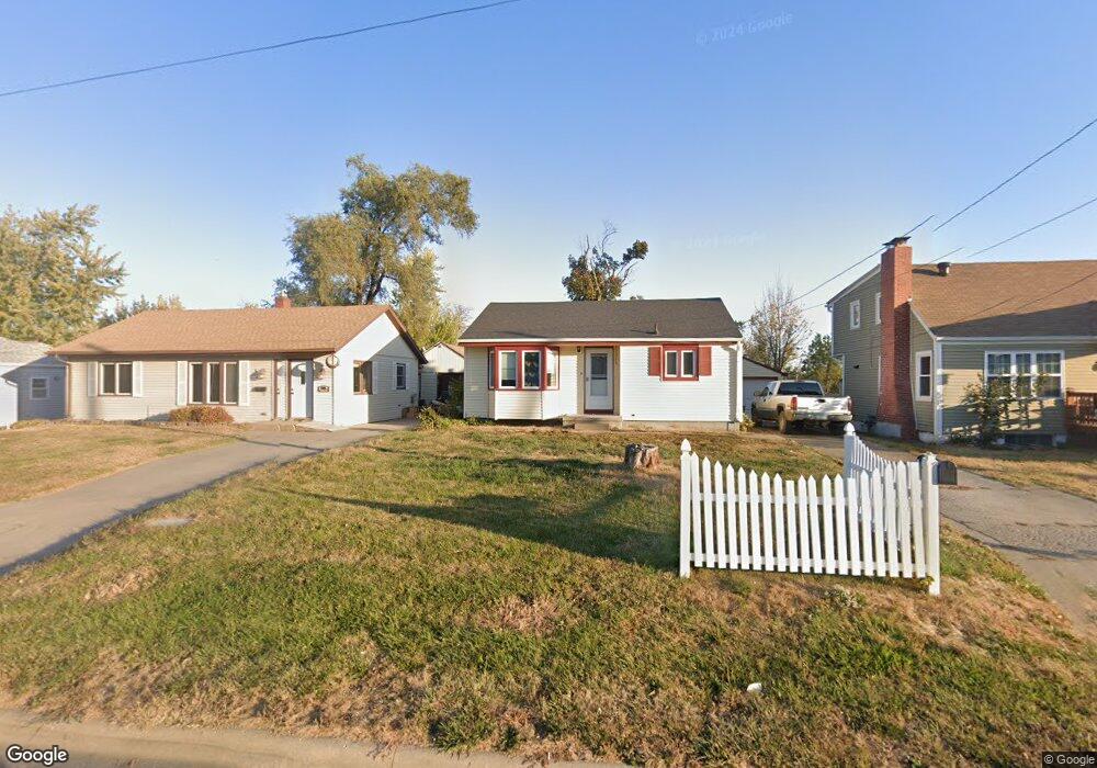 1913 Summit St, Marshalltown, IA 50158 - photo 1