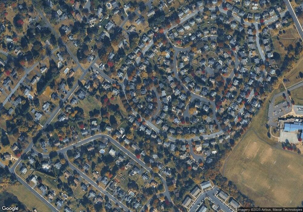 811 Dublin Ct, Royersford, PA 19468 - photo 1