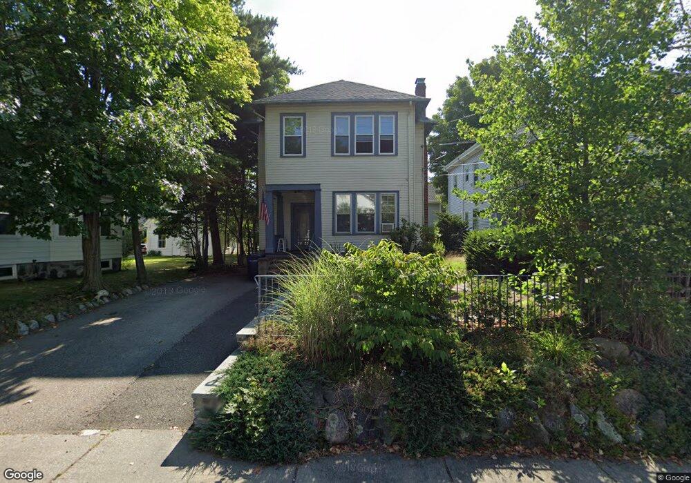 32 Rowe St unit 2, Auburndale, MA 02466 - photo 1