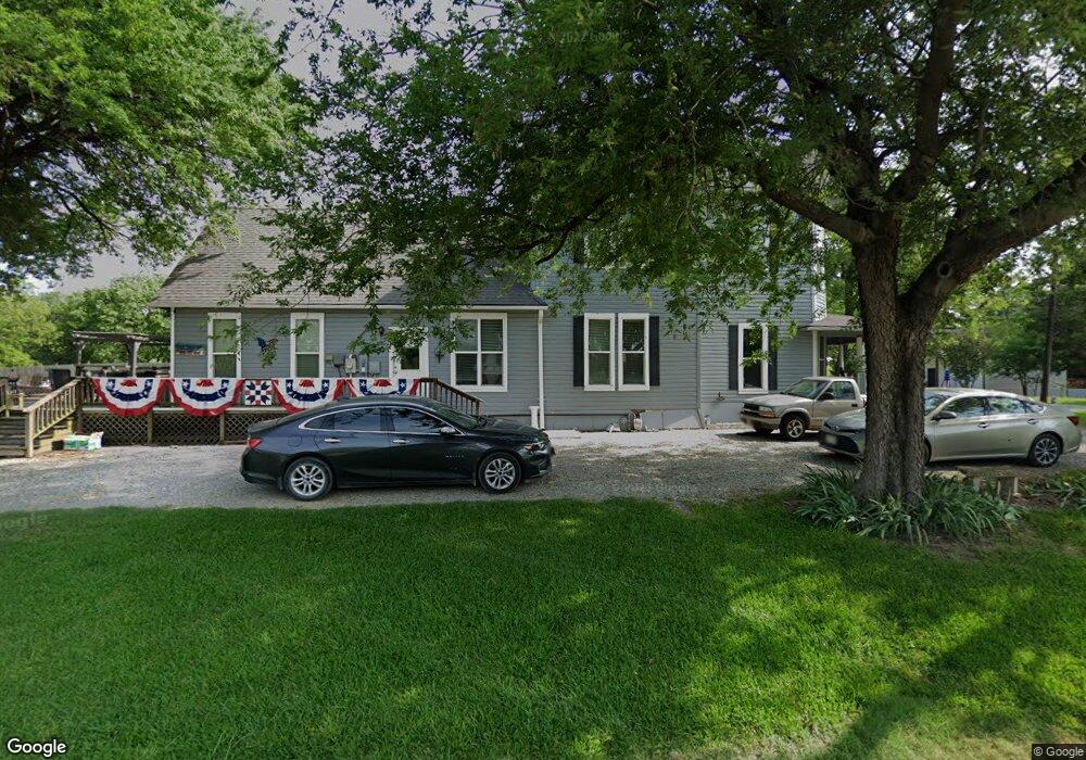 308 W 2nd St, Bonham, TX 75418 - photo 1