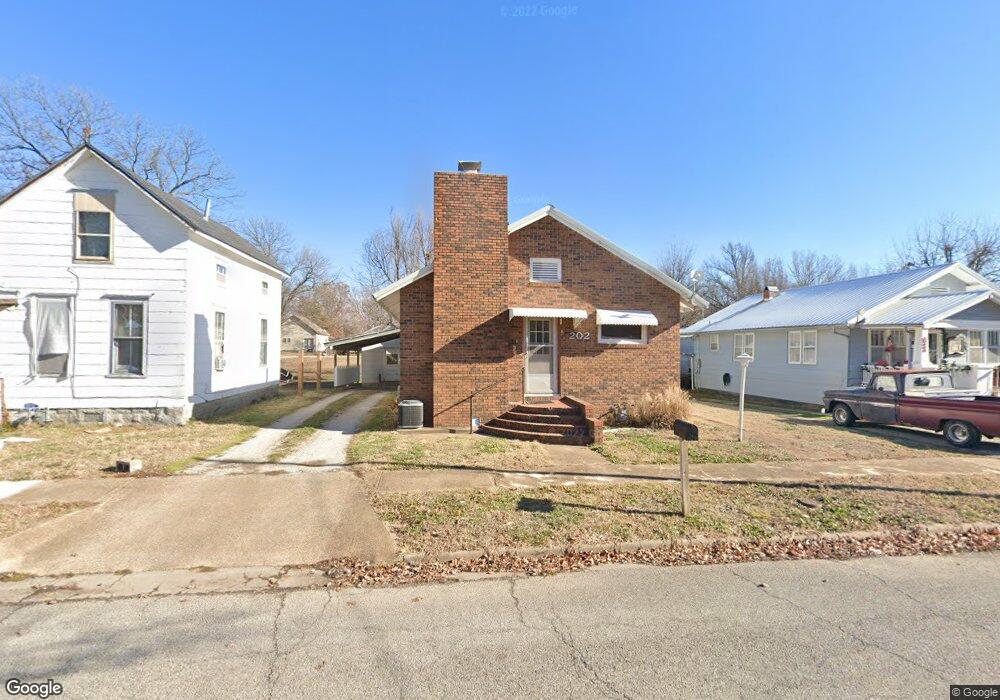 202 S 29th St, Parsons, KS 67357 - photo 1