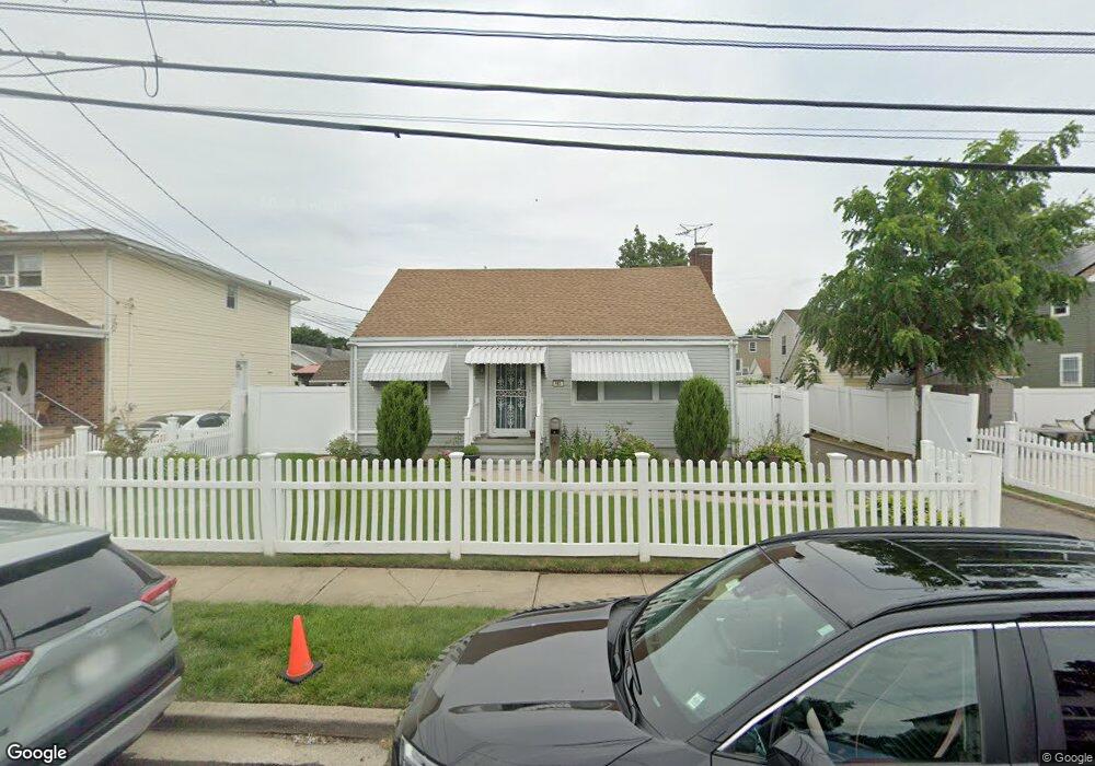 113 Grenada Ave, Roosevelt, NY 11575 - photo 1