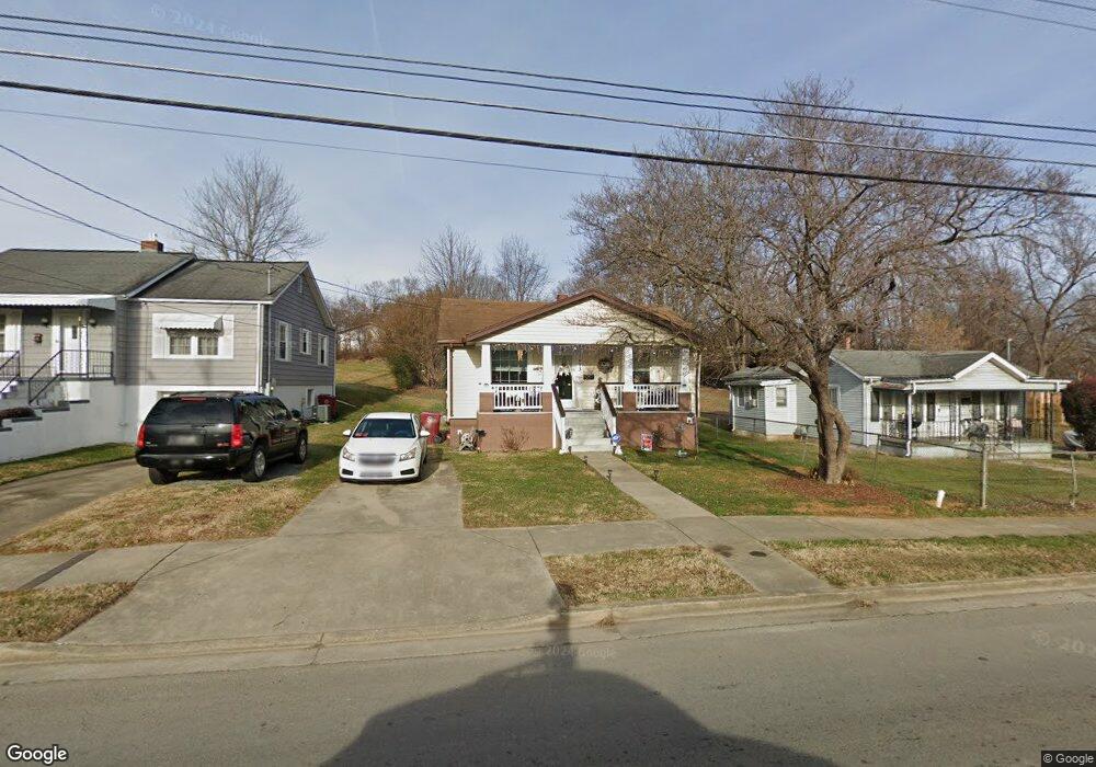 1613 E Fairview Ave, Johnson City, TN 37601 - photo 1