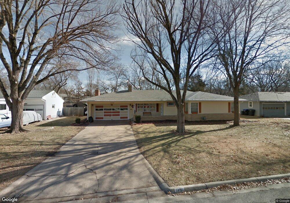 1400 SW Ward Pkwy, Topeka, KS 66604 - photo 1