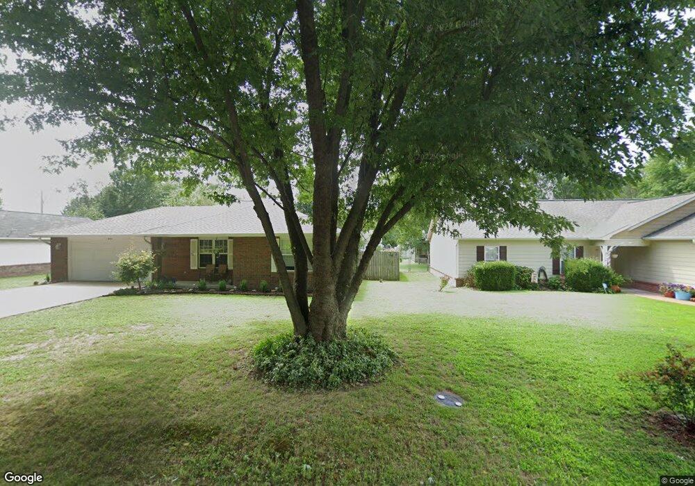 605 W Benton St, Gentry, AR 72734 - photo 1