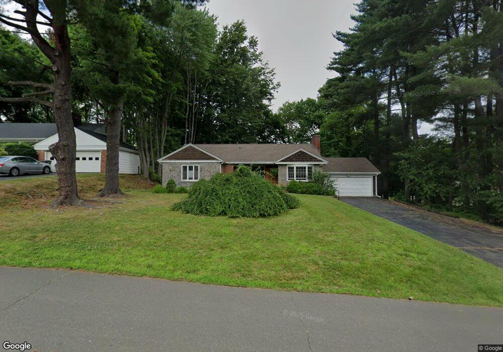 10 Pinecrest Rd, West Hartford, CT 06117 - photo 1