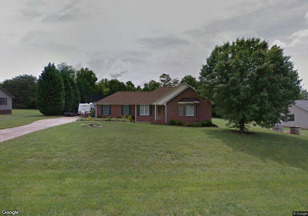2154 Oklahoma Ct, Lincolnton, NC 28092 - photo 1
