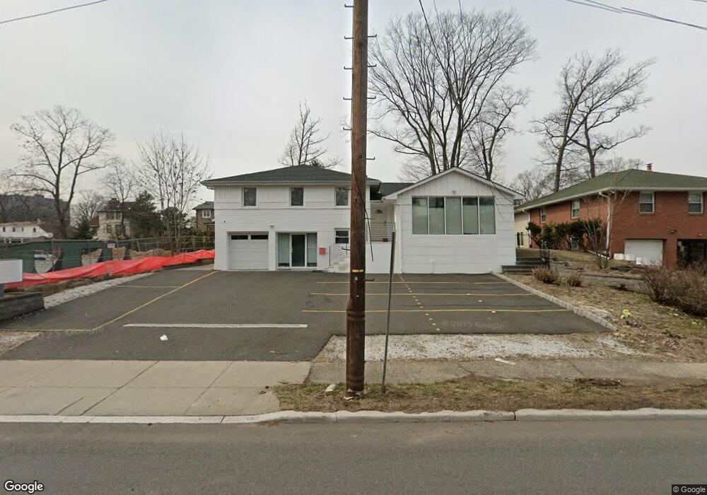 1095 Palisade Ave, Fort Lee, NJ 07024 - photo 1