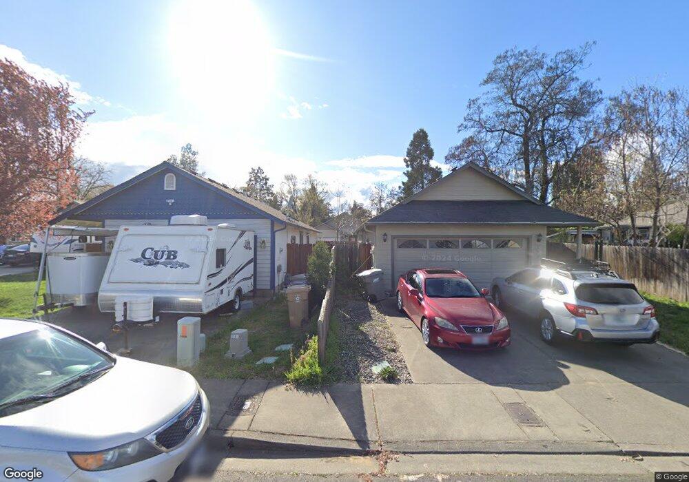 224 Lexis Ln, Grants Pass, OR 97527 - photo 1