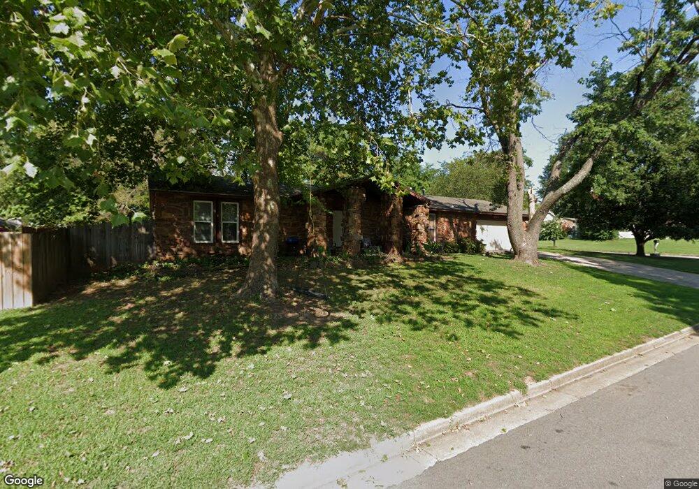 4904 S Ash Ave, Broken Arrow, OK 74011 - photo 1