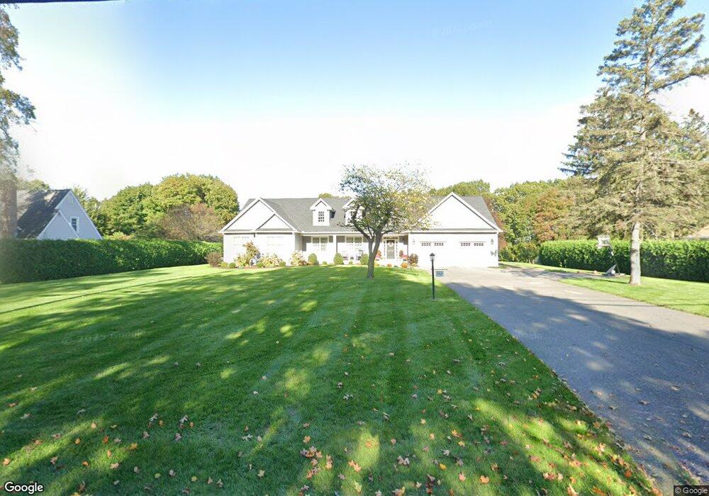582 Amostown Rd, West Springfield, MA 01089 - photo 1