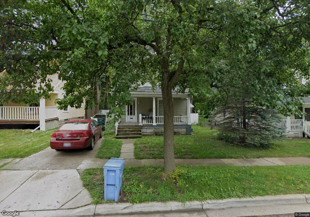 902 Chicago Ave unit 1, Lansing, MI 48915 - photo 1