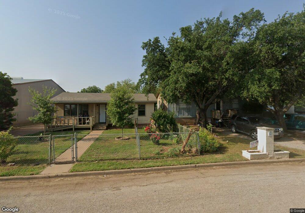 1319 31st St, Wichita Falls, TX 76302 - photo 1