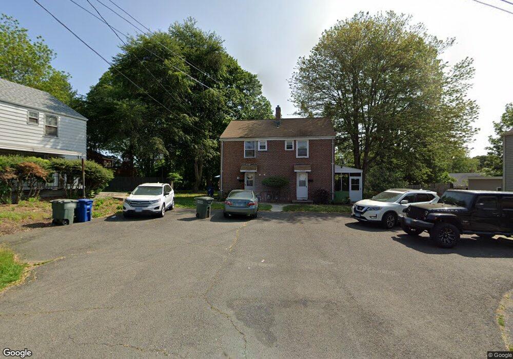 17 Knoll Place unit 19, Bridgeport, CT 06610 - photo 1