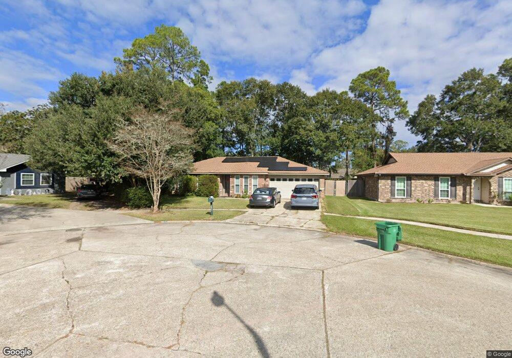 112 Wellington Ln, Slidell, LA 70458 - photo 1