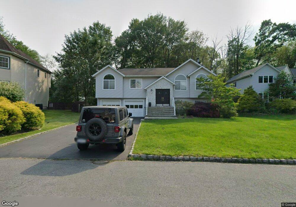 4 Lanram Rd, Tappan, NY 10983 - photo 1