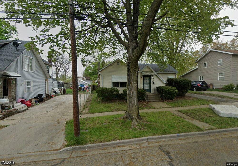 617 Finch St, Adrian, MI 49221 - photo 1