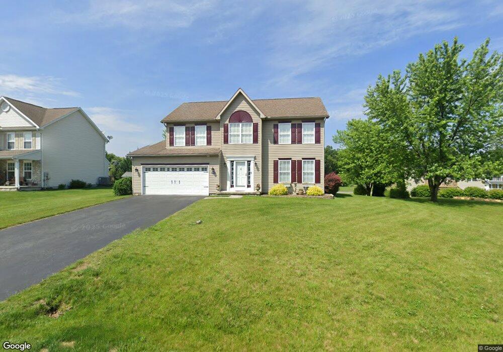 1369 Mallard Dr E, Chambersburg, PA 17202 - photo 1