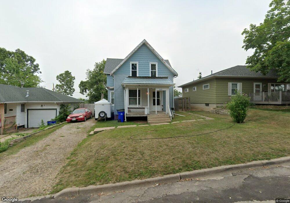 349 12th St SW, Cedar Rapids, IA 52404 - photo 1