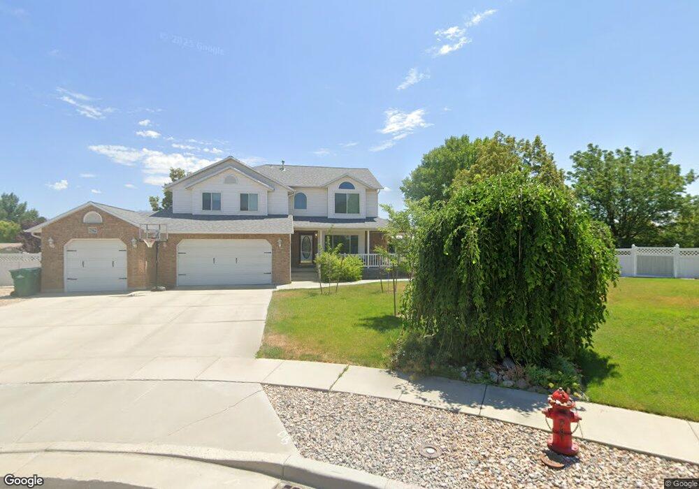2942 Kings Crossing Ct, Riverton, UT 84065 - photo 1