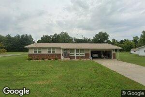 902 E Florence St, Sesser, IL 62884