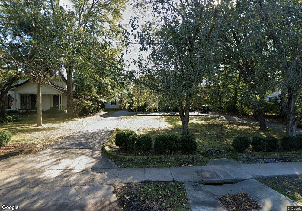 1905 Old Shell Rd, Mobile, AL 36607 - photo 1