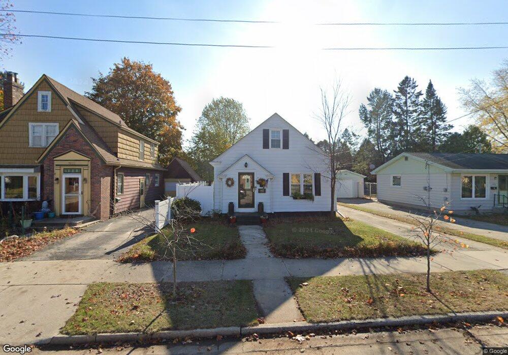 1927 28th St, Two Rivers, WI 54241 - photo 1