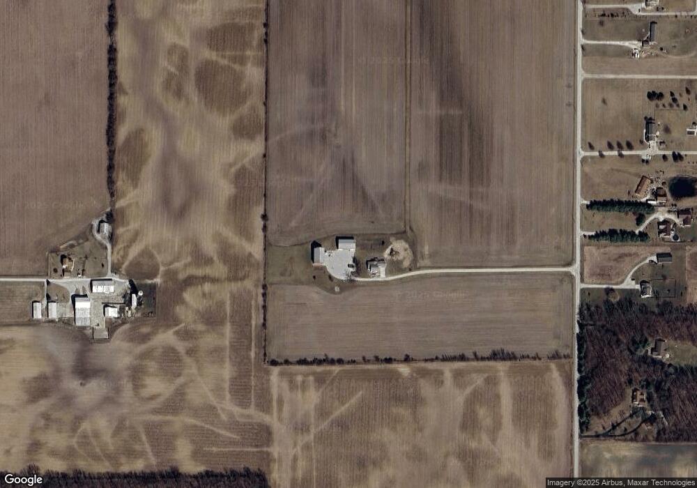 492 S Meridian Rd, Huntington, IN 46750 - photo 1