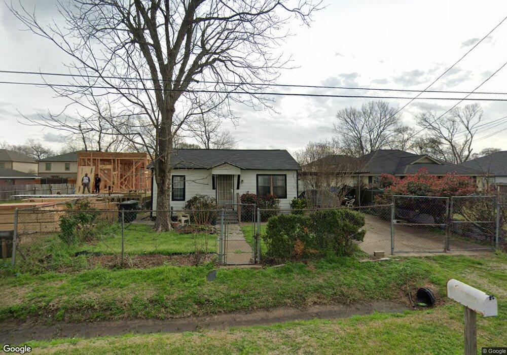 8202 Tower St, Houston, TX 77088 - photo 1