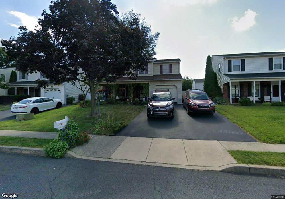 129 Gentry Dr, Perkasie, PA 18944 - photo 1