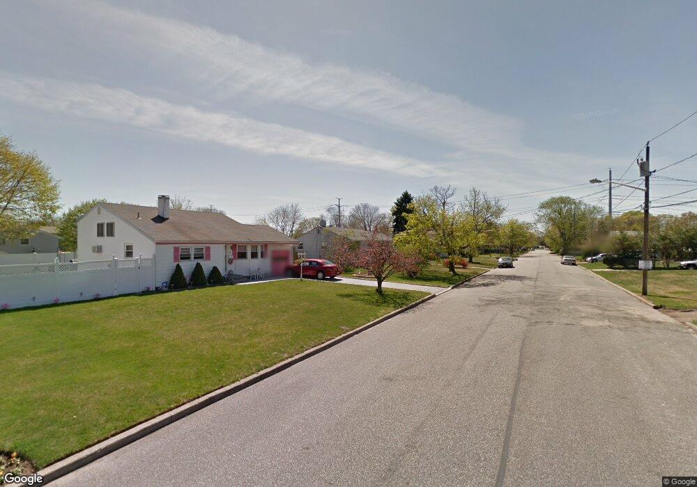 2911 Acorn Ave, Medford, NY 11763 - photo 1