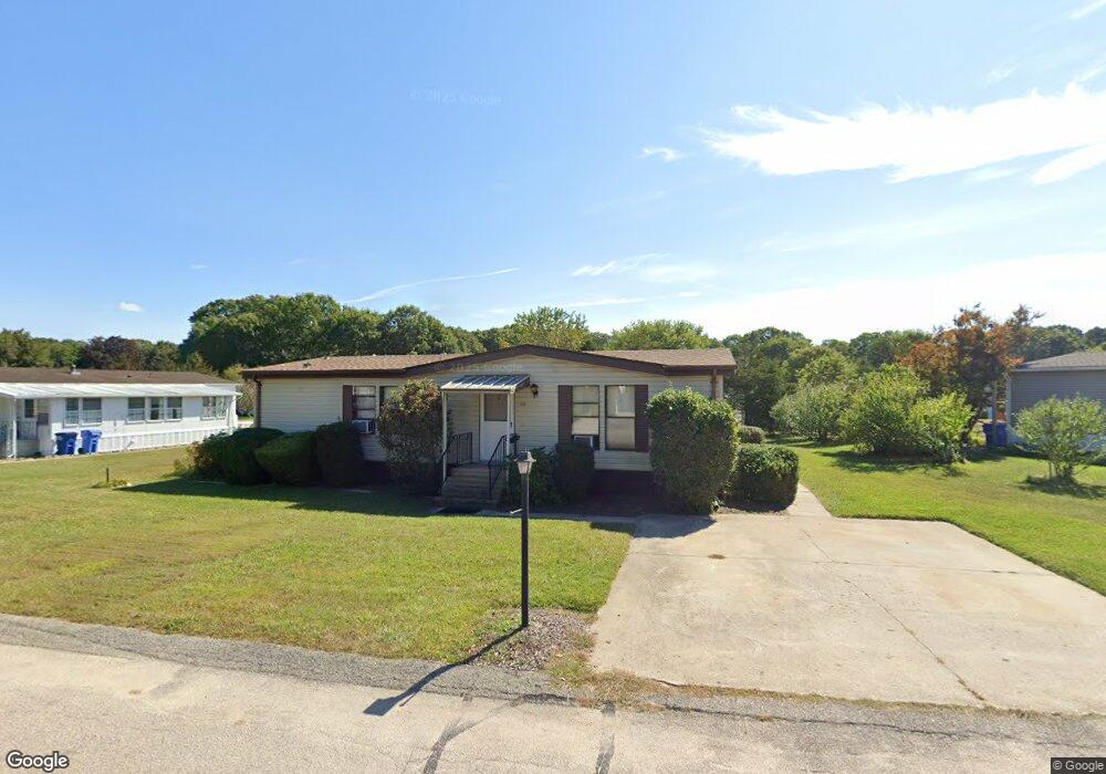 106 Holiday Ct, Wakefield, RI 02879 - photo 1