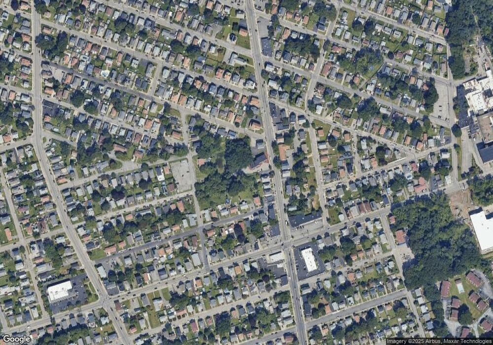 424 Smithfield Ave unit 3, Pawtucket, RI 02860 - photo 1