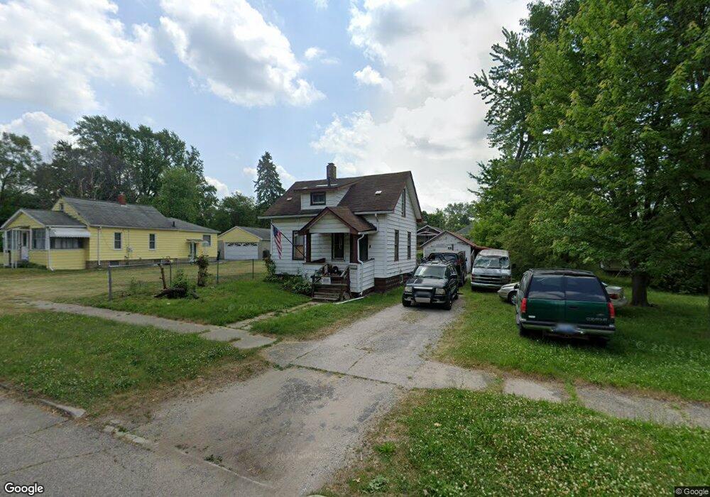1706 Dakota Ave, Flint, MI 48506 - photo 1