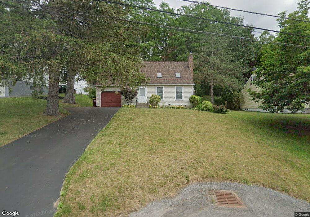 11 Dahlem Blvd, Schenectady, NY 12309 - photo 1