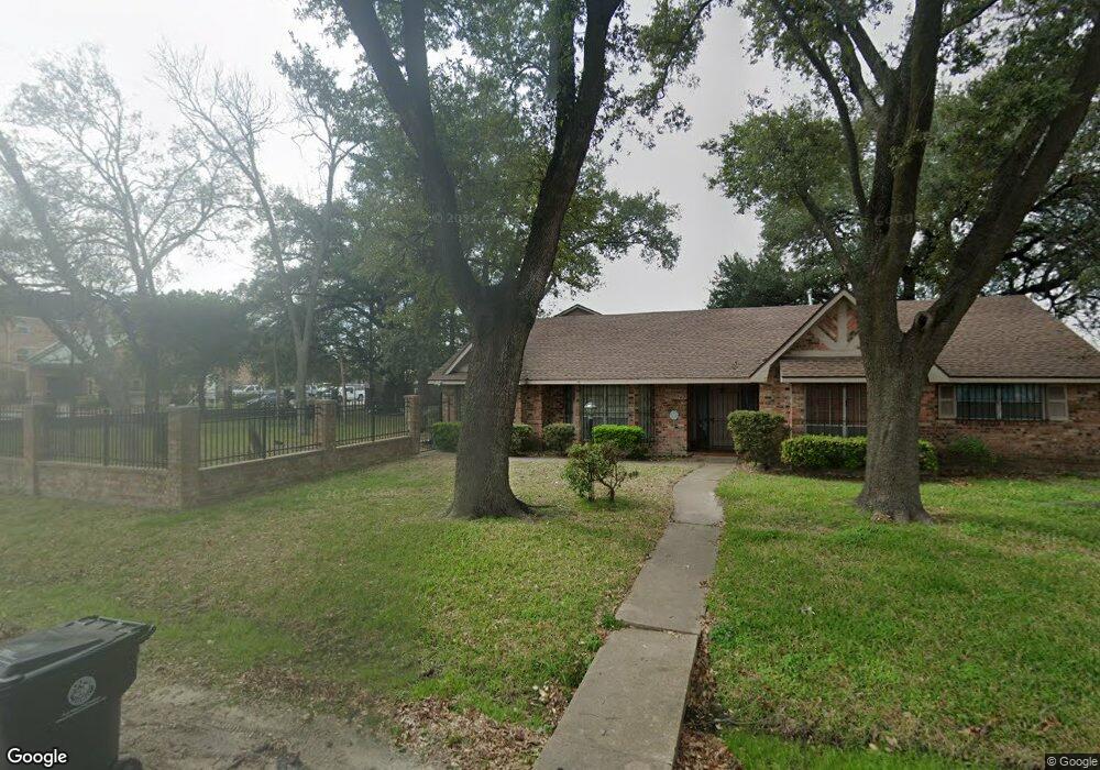 4607 Moore St, Houston, TX 77009 - photo 1