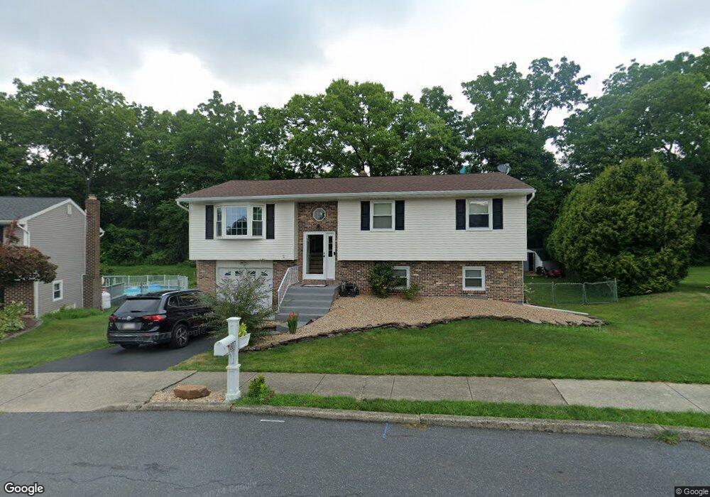 1807 Elmhurst Dr, Whitehall, PA 18052 - photo 1