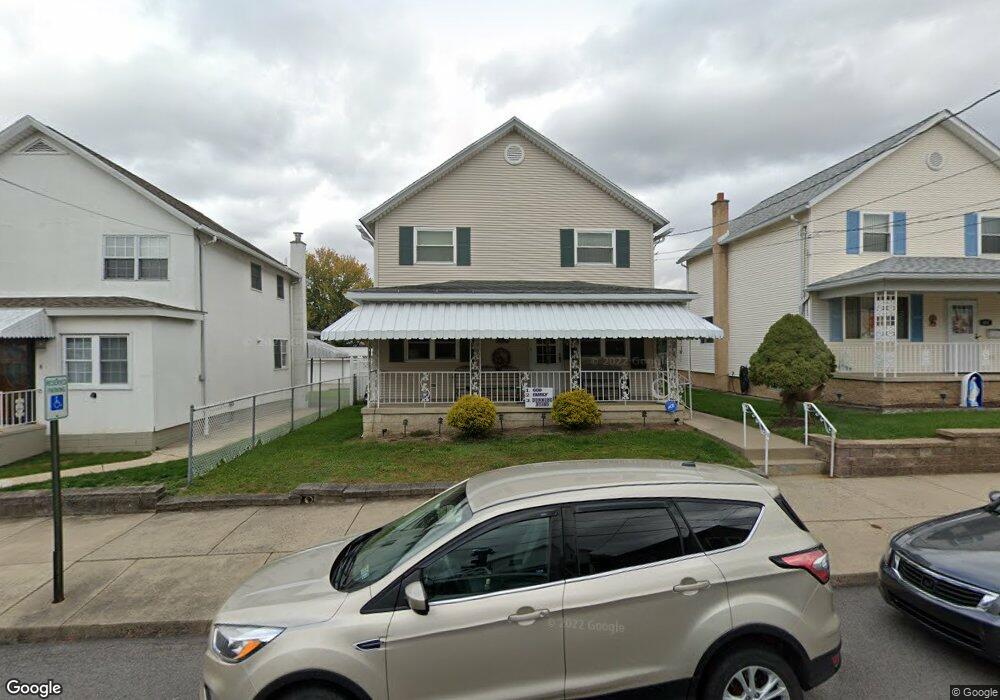 827 Throop St, Dunmore, PA 18512 - photo 1