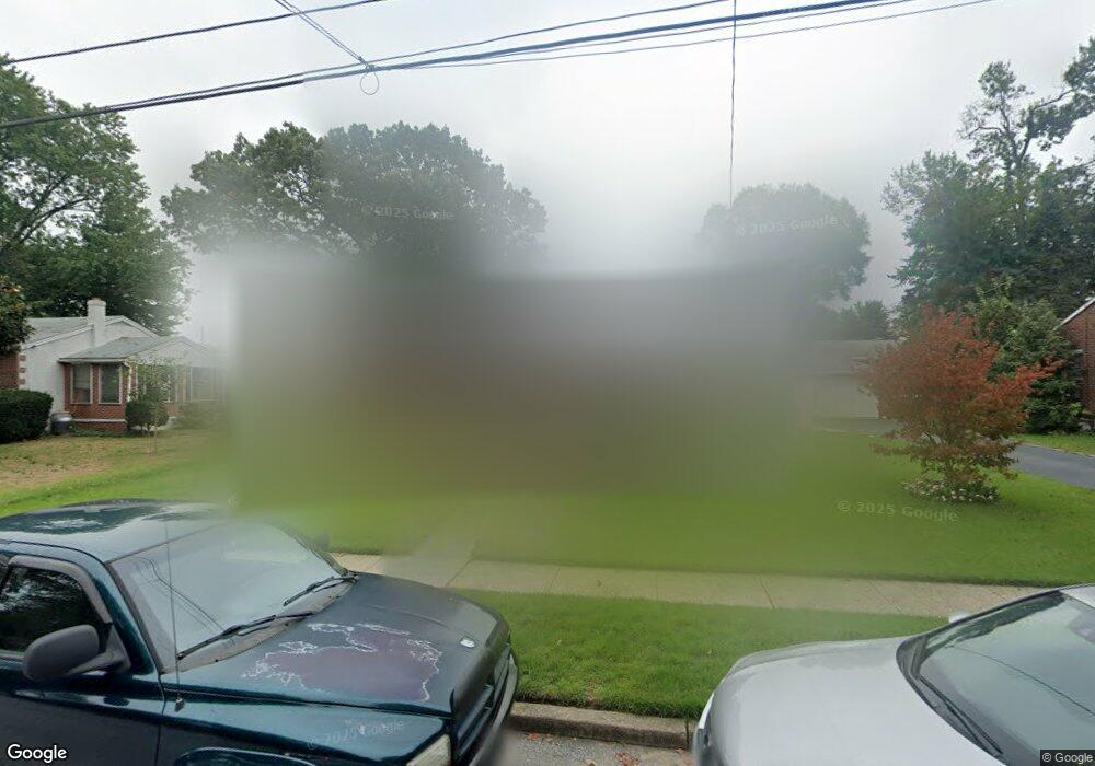 120 Mohican St, Essington, PA 19029 - photo 1