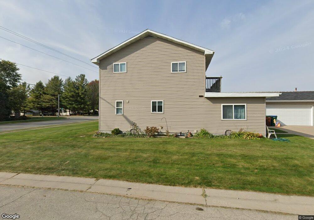 1738 W Capitol Dr, Appleton, WI 54914 - photo 1