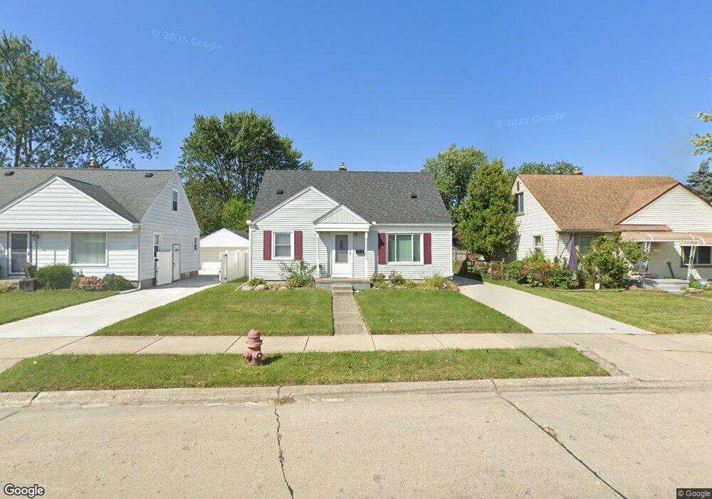 25223 Buick St unit Bldg-Unit, Roseville, MI 48066 - photo 1