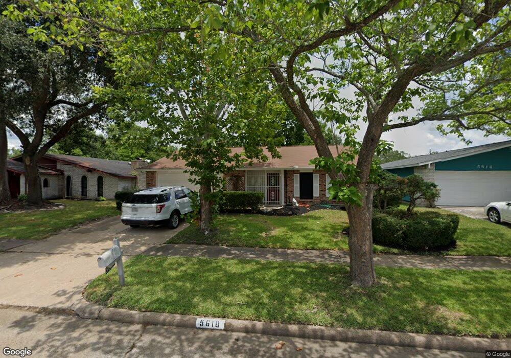 5618 Irish Hill Dr, Houston, TX 77053 - photo 1