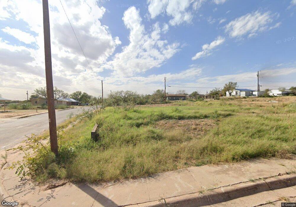 1404 Grafa St, Big Spring, TX 79720 - photo 1